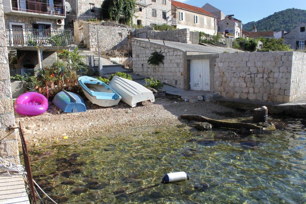 Apartments by the sea Vis - 8525 photo 4