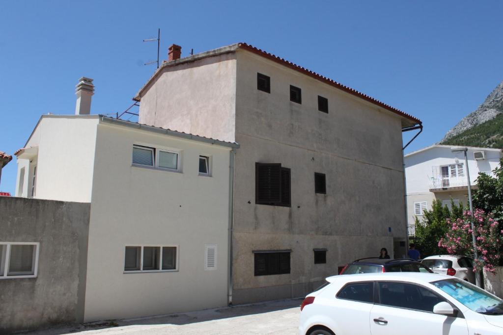 Apartments and rooms by the sea Baska Voda, Makarska - 6748 photo 1
