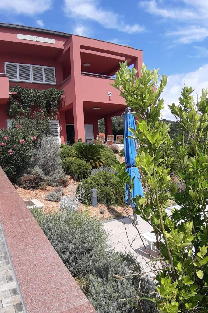 Seaside apartments with a swimming pool Barbat, Rab - 4980 photo 2