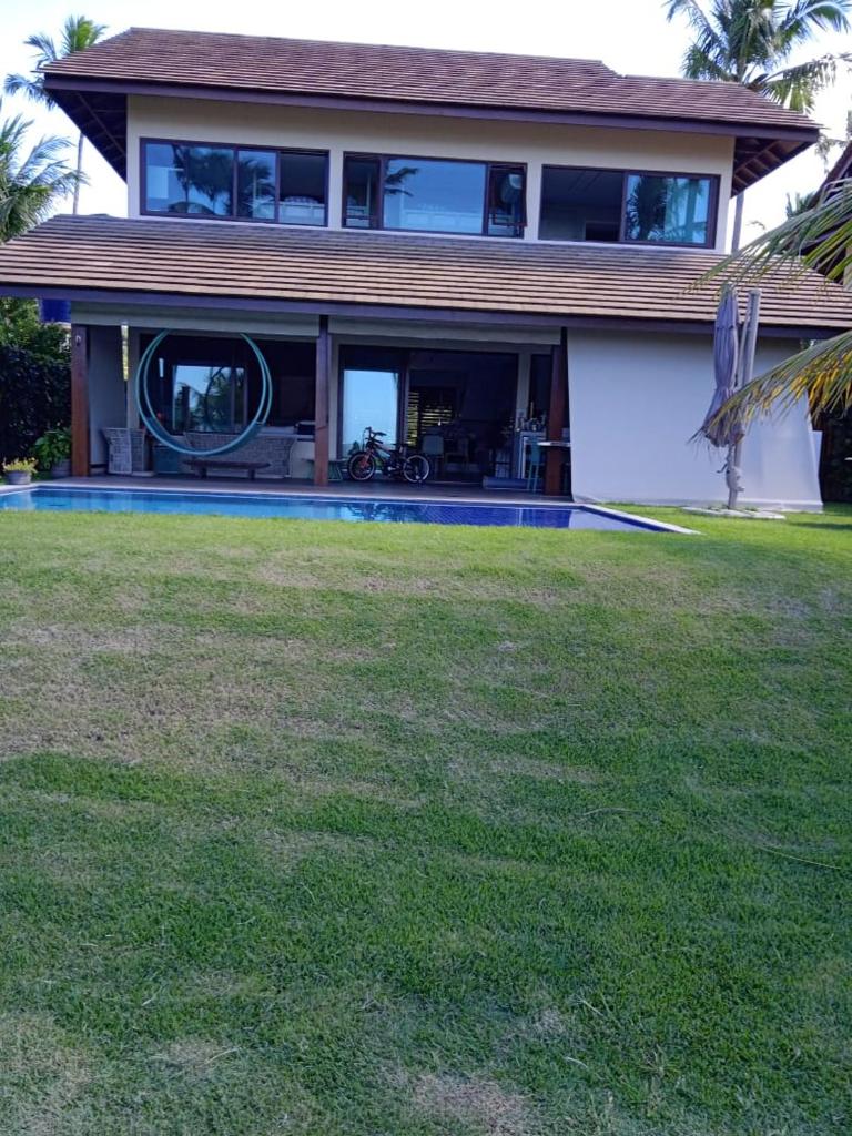 Casa incrível, na melhor localização de Carneiros. photo 1