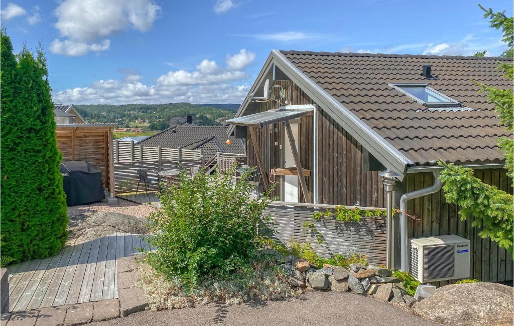 Beautiful Home In Henn With 2 Bedrooms And Wifi photo 2