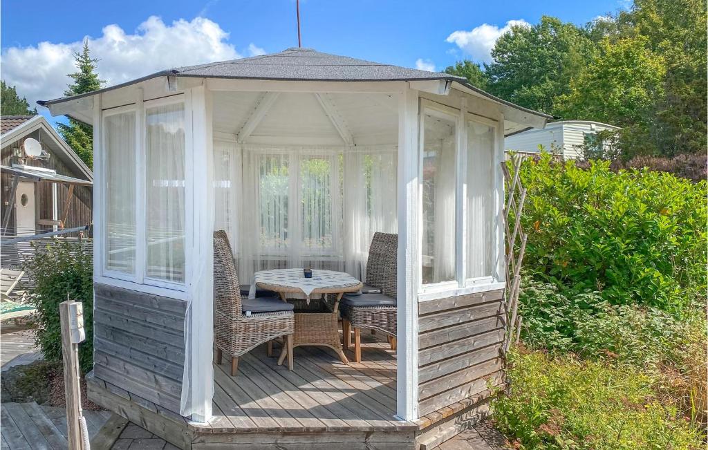 Beautiful Home In Henn With 2 Bedrooms And Wifi photo 4