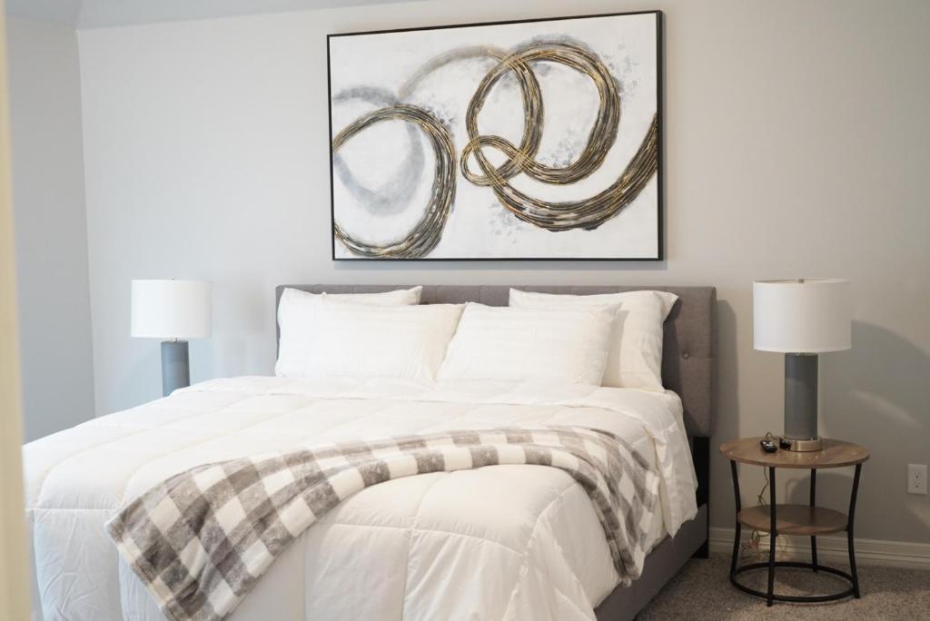 The Cosmopolitan Modern, Cozy, New 3bedroom Home photo 4