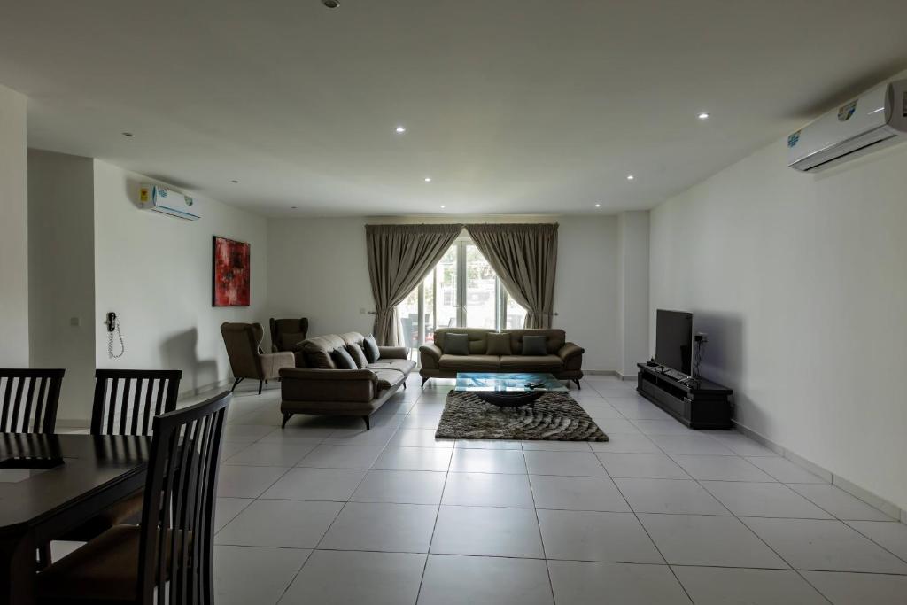 Accra Fine Suites - Henrietta's Residences photo 1