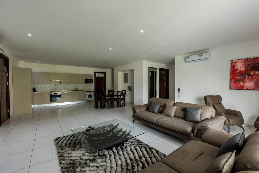 Accra Fine Suites - Henrietta's Residences photo 4