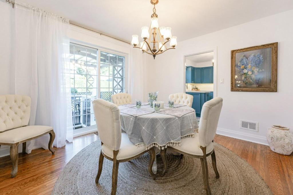Luxury Detached 3 Bedroom Home in Burlington - The Renato photo 3