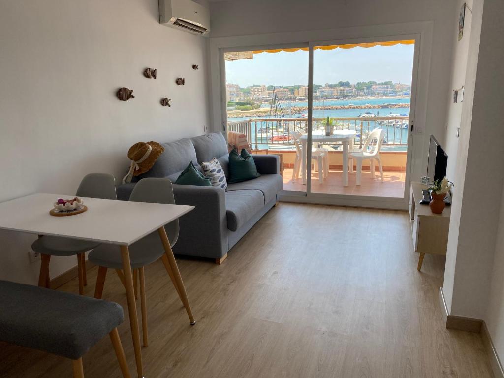 Precioso apartamento en primera línea de mar photo 3