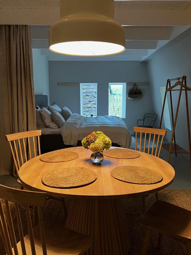 Two Bedroom, Newly Renovated, Garden Apartment in Gärsnäs, Österlen photo 1