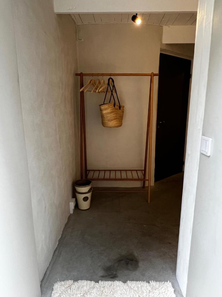 Two Bedroom, Newly Renovated, Garden Apartment in Gärsnäs, Österlen photo 3