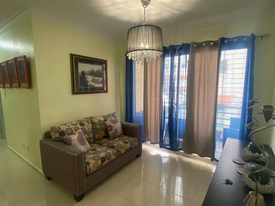 comfortable 3 bedroom condo with free parking spot building 5
