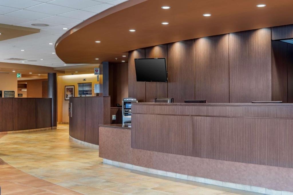Best Western Plus, Bathurst Hotel & Suites photo 2