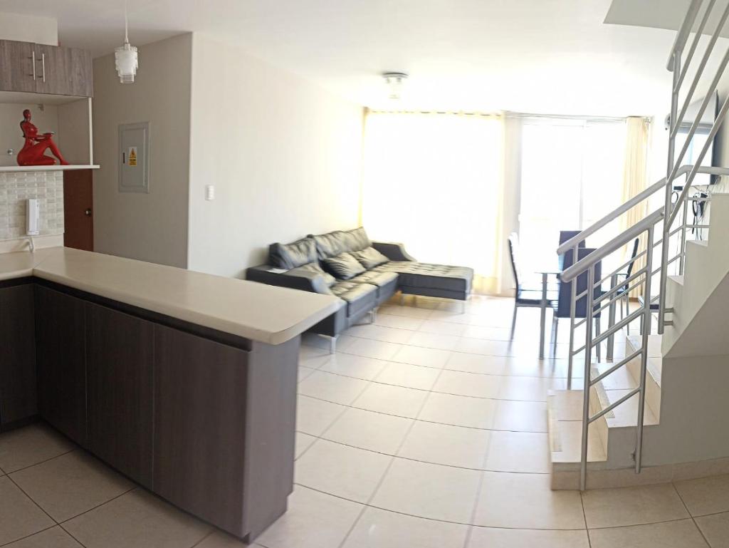 HERMOSO DEPARTAMENTO-DUPLEX CON VISTA DE CHICLAYO photo 1