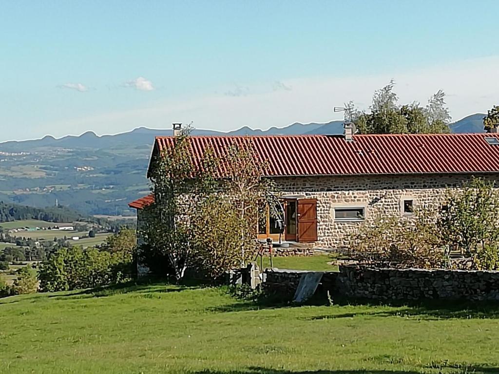 Gîte Roche-en-Régnier, 4 pièces, 6 personnes - FR-1-582-192 photo 1