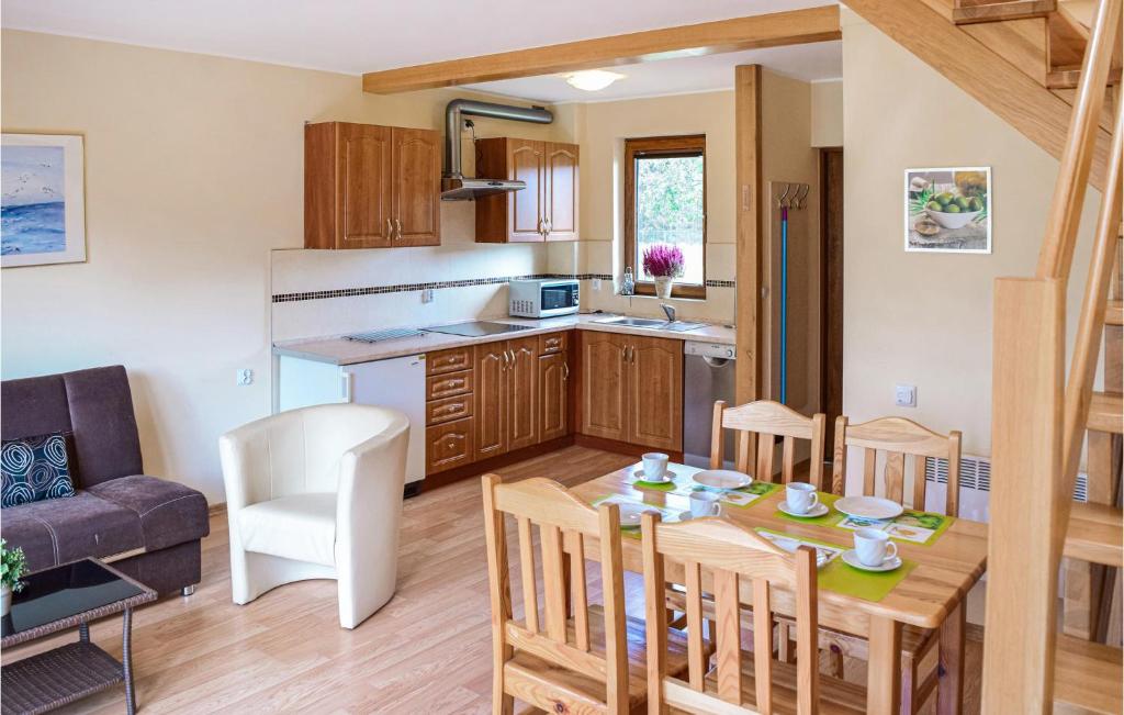 Amazing Home In Bialogra With Wifi And 2 Bedrooms photo 2