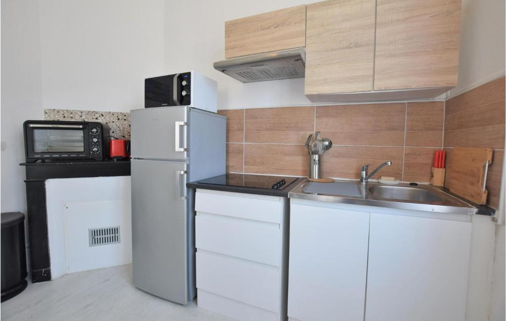 Nice Apartment In Mers-les-bains With Wifi And 2 Bedrooms photo 2