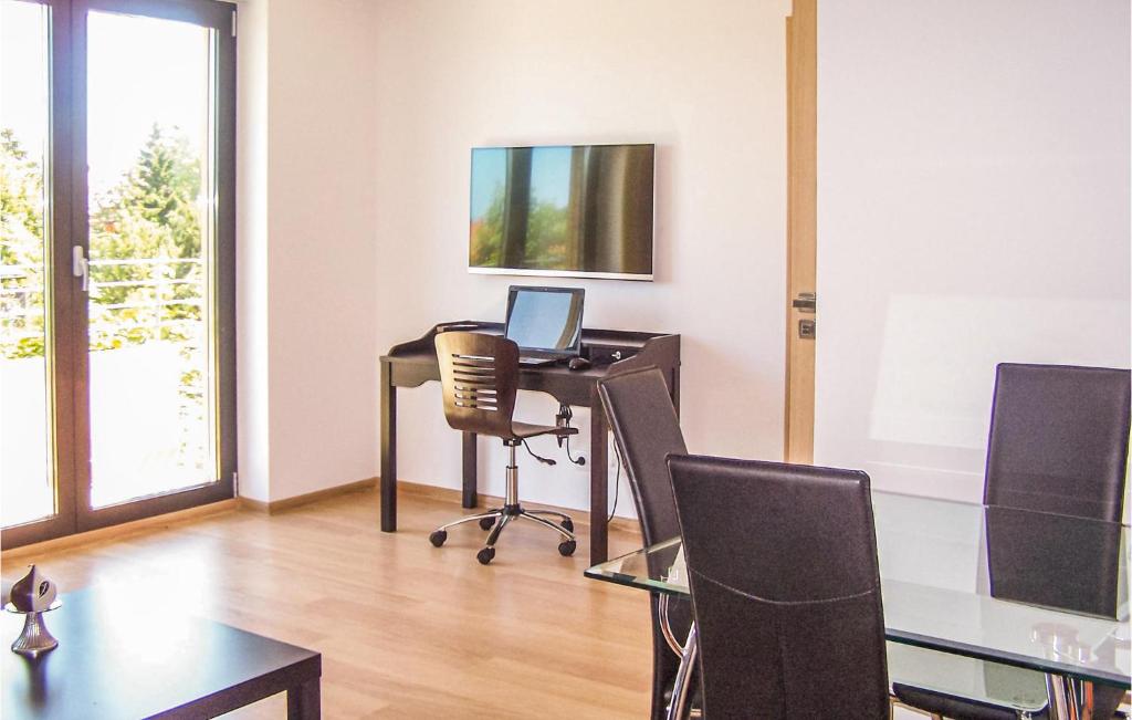 Stunning Apartment In Grzybowo With 1 Bedrooms And Wifi photo 1