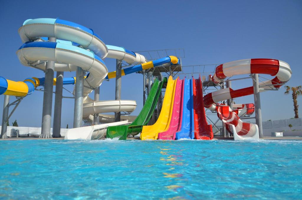 King Evelthon Beach Hotel & Resort photo 4