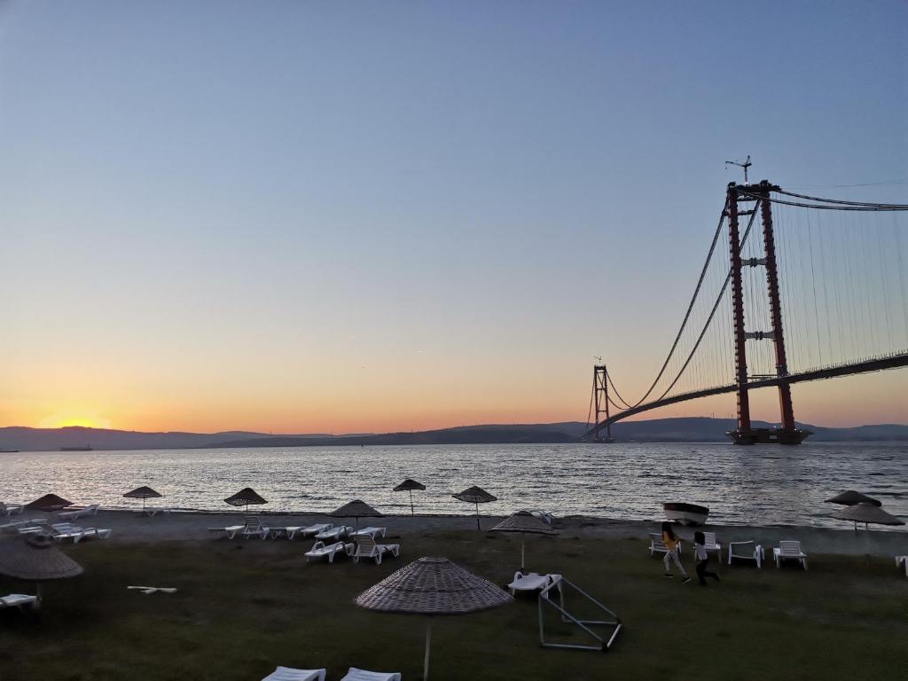 1915 Çanakkale Köprü manzarali 700m2 bahceli mustakil ev photo 2