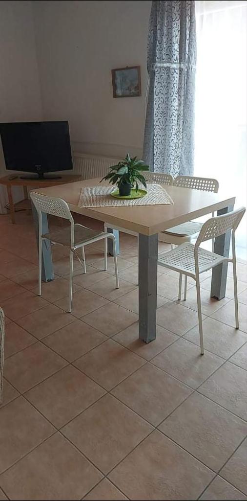 Kéktúrás-Tóra Nyíló privát bérlemény photo 4