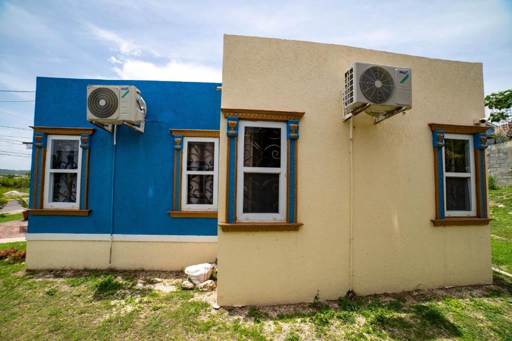 Nickels Garden Villas photo 3