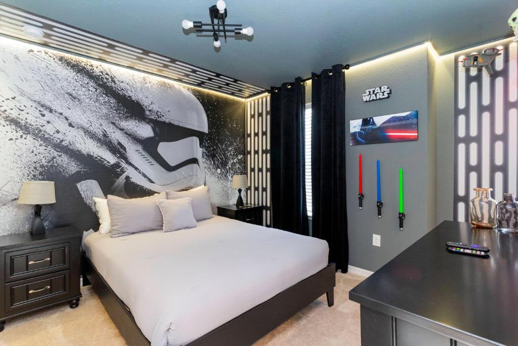 7-bed w Pool, Game Room and Free Resort Access photo 1