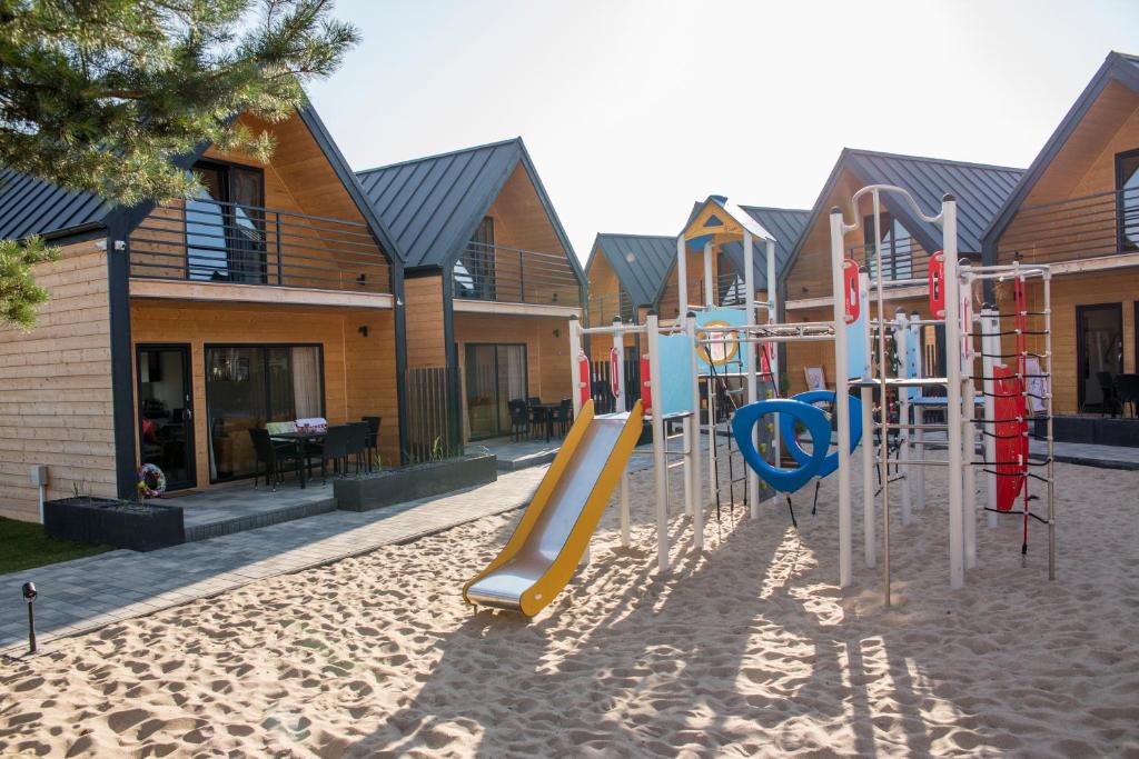 Huśtawka i Hamak - Domki z basenem nad morzem Ustka photo 2