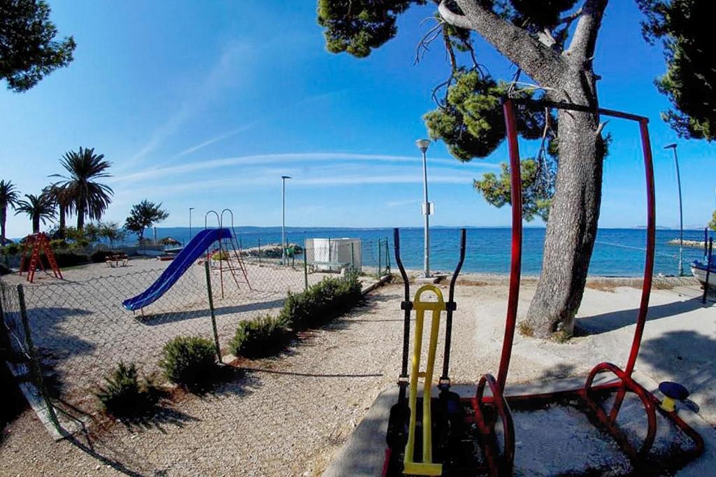Apartments with WiFi Podstrana, Split - 15970 photo 3