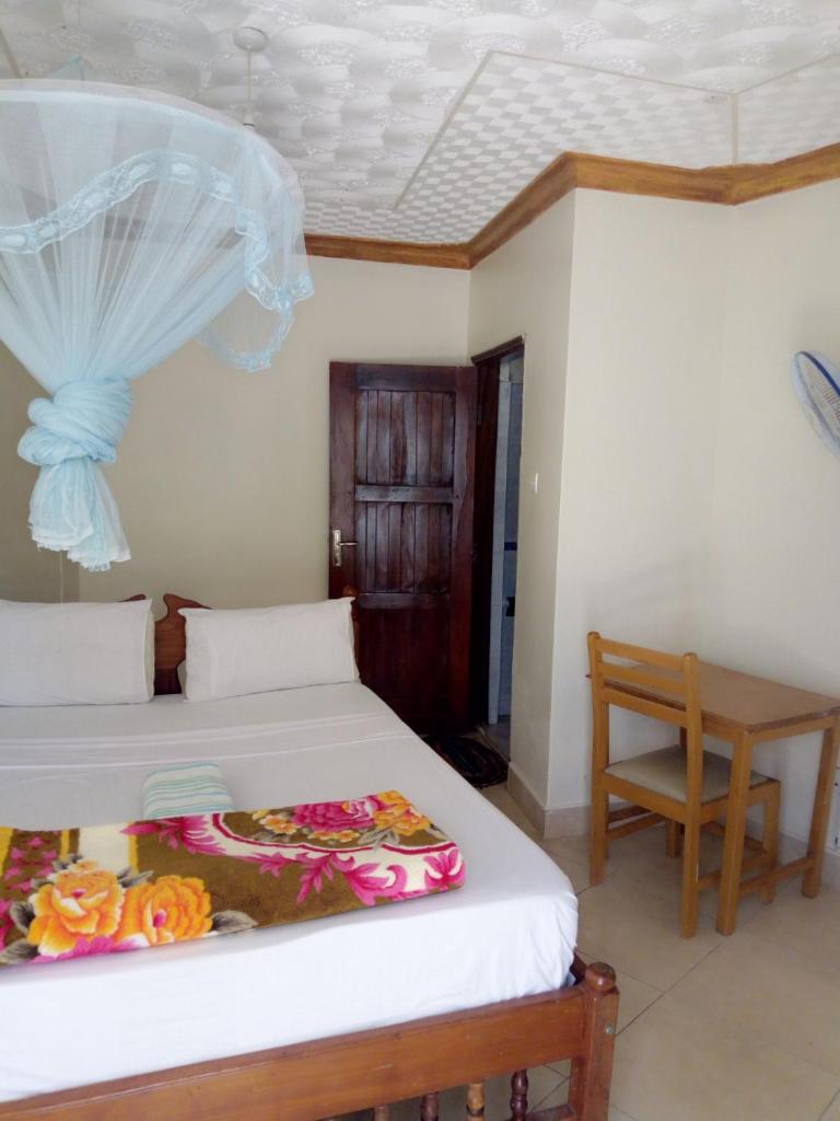 R&R Gardens Hotel photo 2