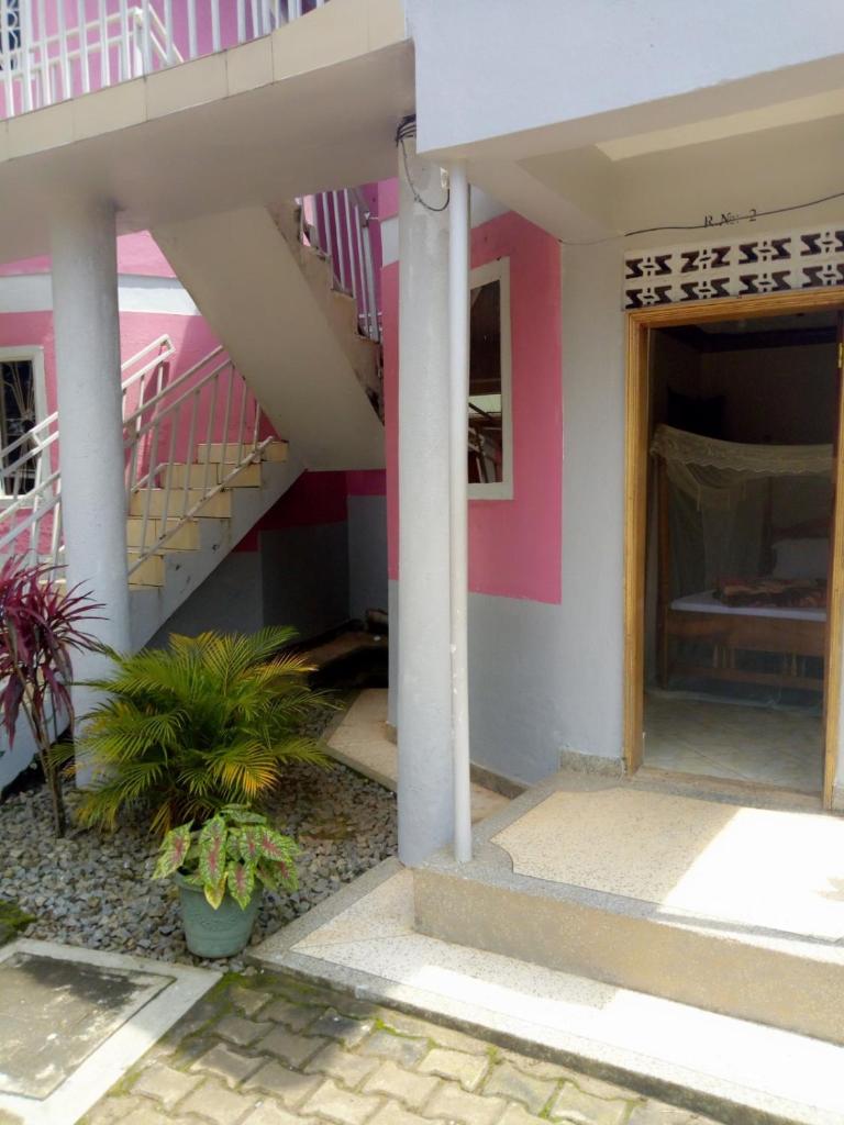 R&R Gardens Hotel photo 3