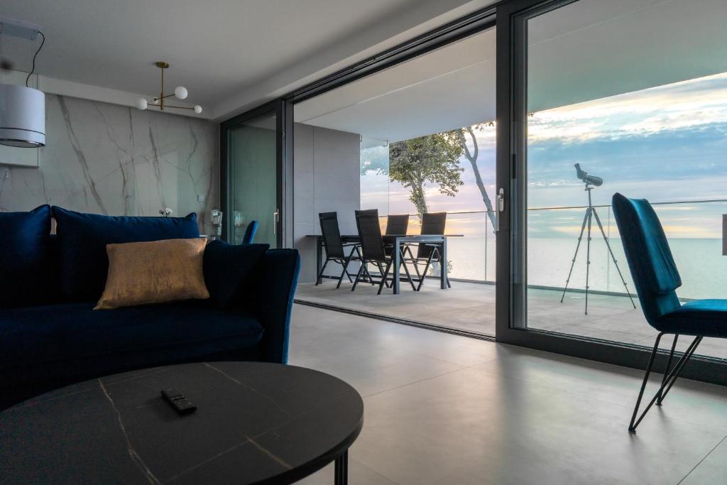 HORIZON HEVENIA Rewal Apartament z dużym tarasem i widokiem na morze