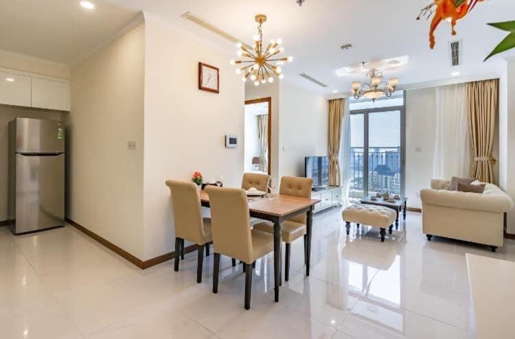 LANDMARK 81-LUXURY APARTMENT