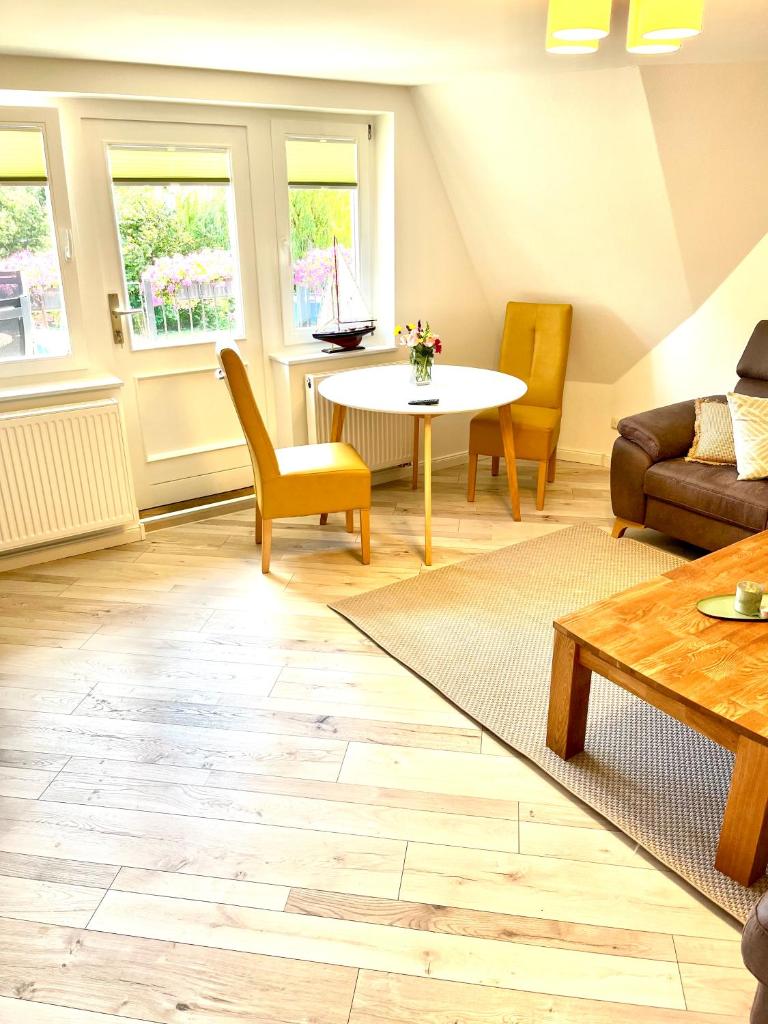 Zur Alten Boddenfischerei Ferienwohnung HeideZauber photo 3