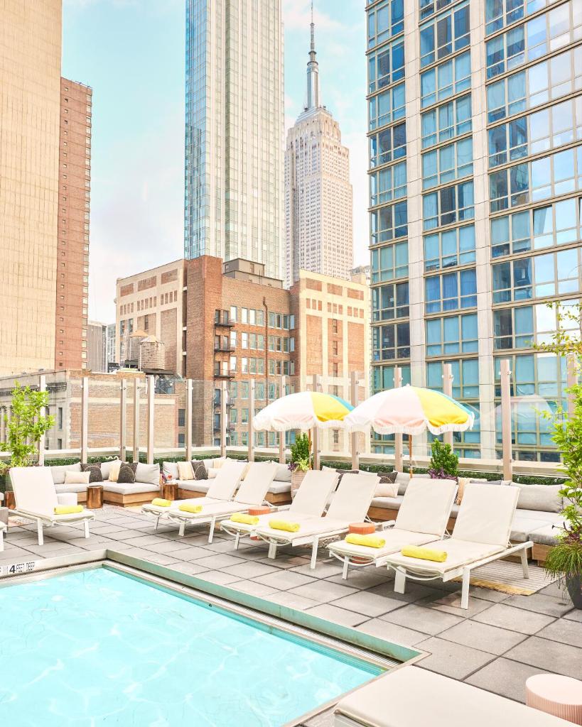 Royalton Park Avenue image