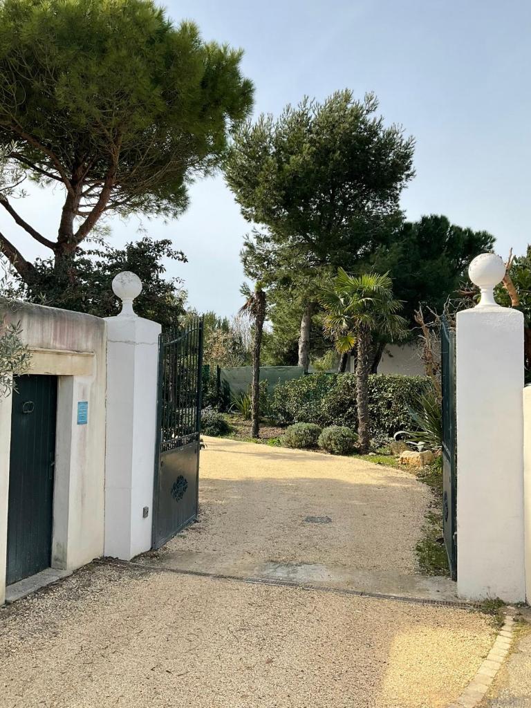 Maisonnette proche de la mer, calme avec parking photo 1