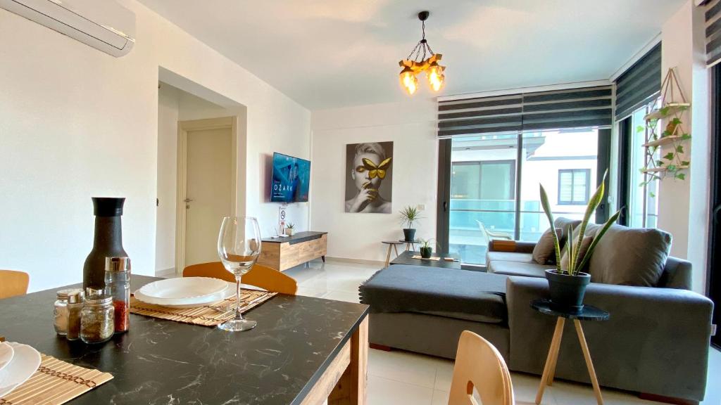 Luxurious Brand New Apartment in the City Centre photo 2