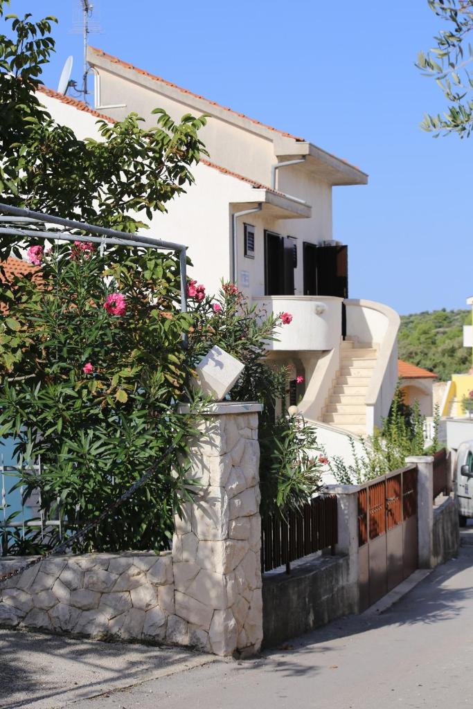 Apartments by the sea Zecevo Rtic, Rogoznica - 10334 photo 2