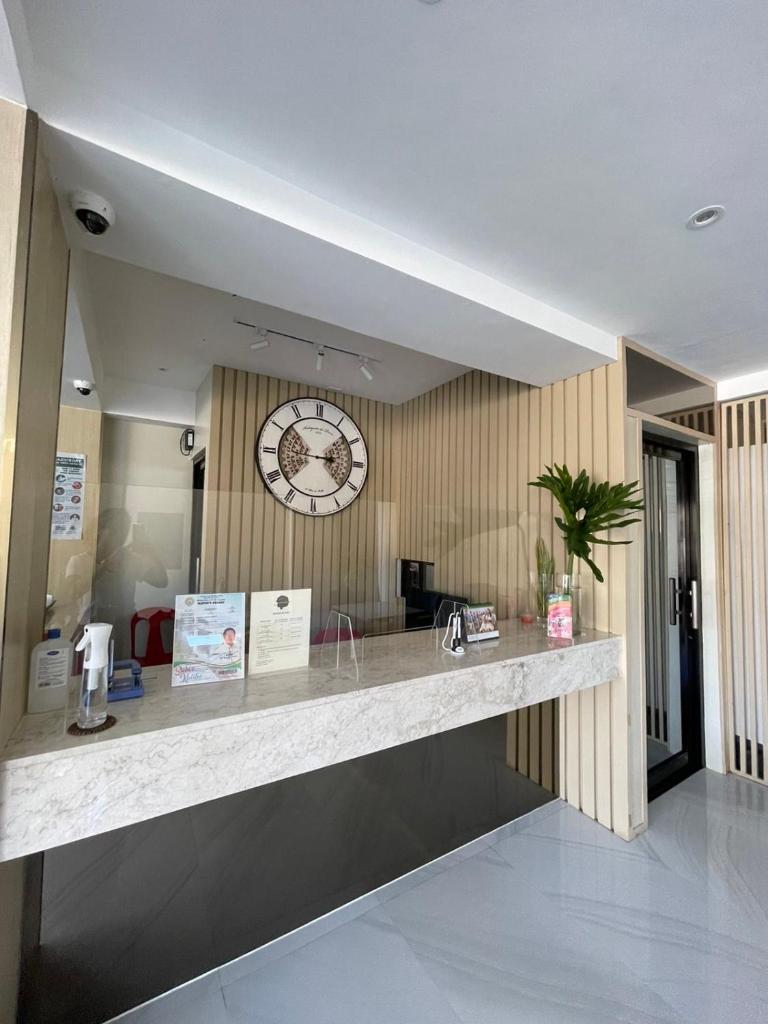 Hotel Simone Kalibo photo 1