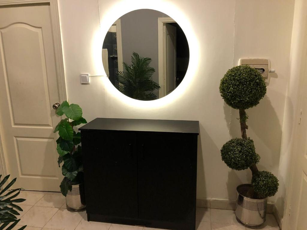 Fully Luxurious Entire Villa Vacation Home In Bahria Town Phase 8