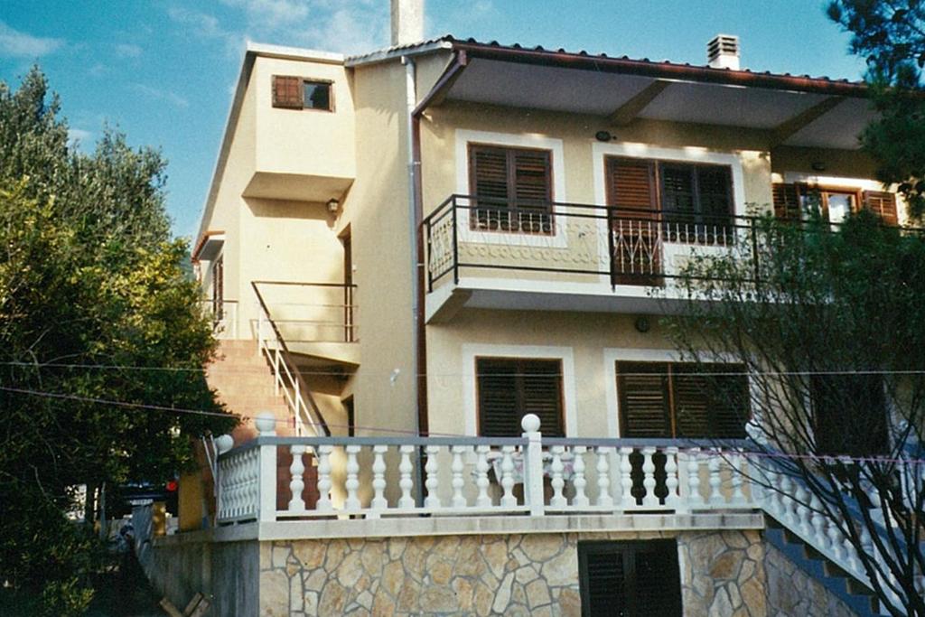 Apartments by the sea Martinscica, Cres - 11279 photo 1