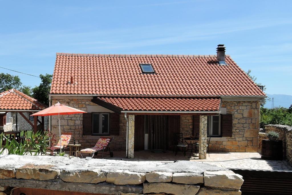 Family friendly house with a swimming pool Gluici, Krka - 11337 photo 2
