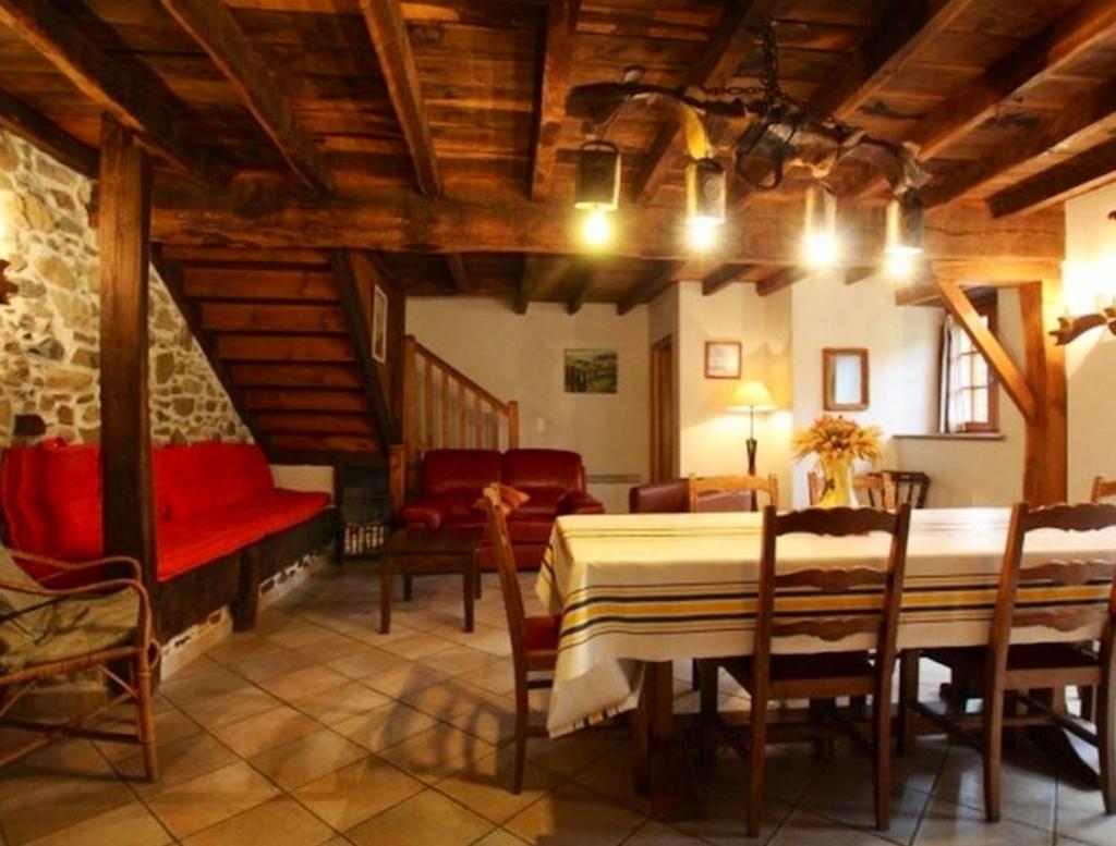 Maison de 3 chambres avec spa jardin clos et wifi a Saint Etienne de Baigorry photo 2