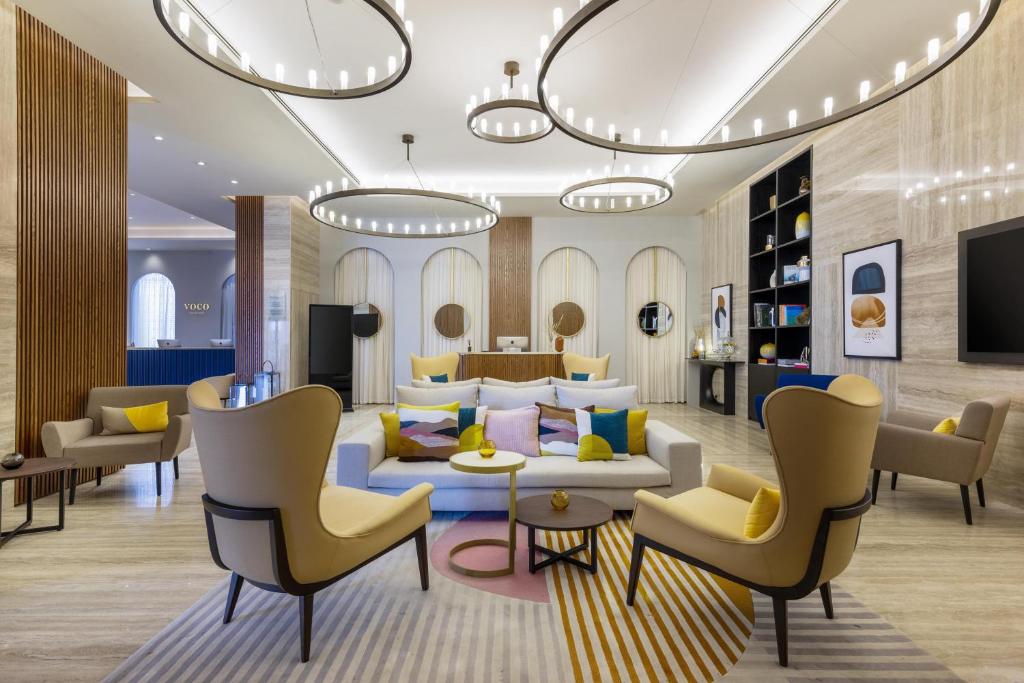 voco Doha West Bay Suites, an IHG Hotel photo 3