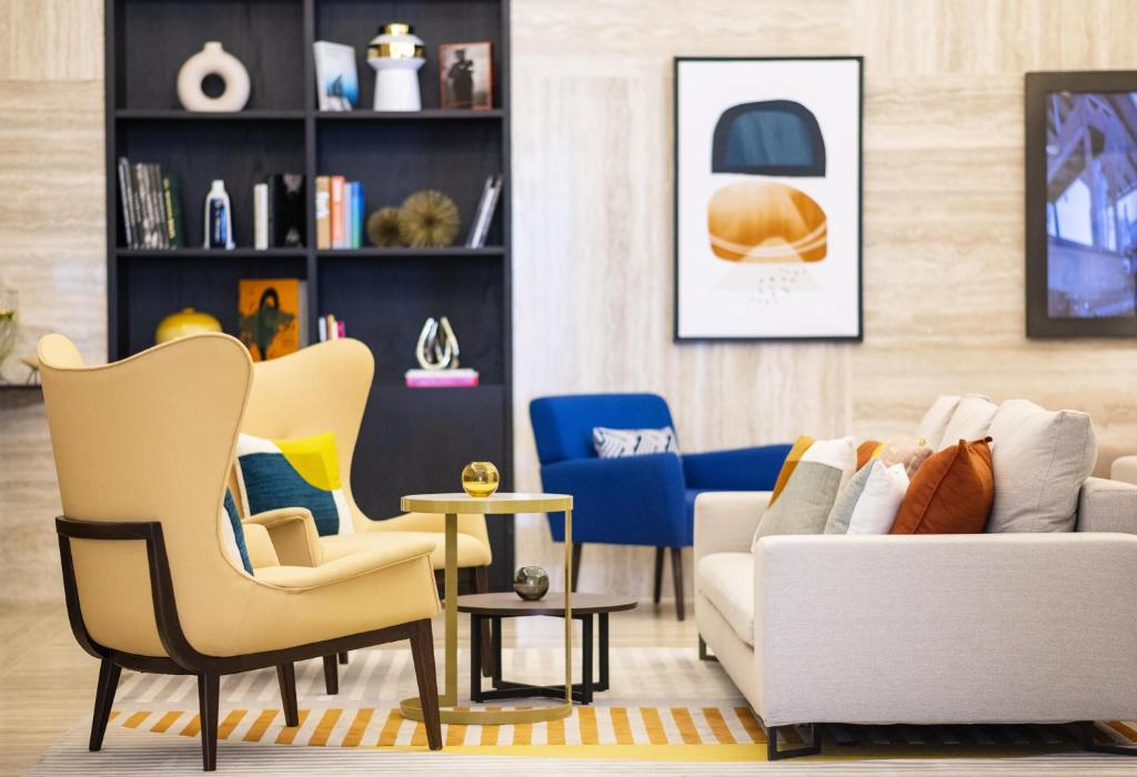 voco Doha West Bay Suites, an IHG Hotel photo 4