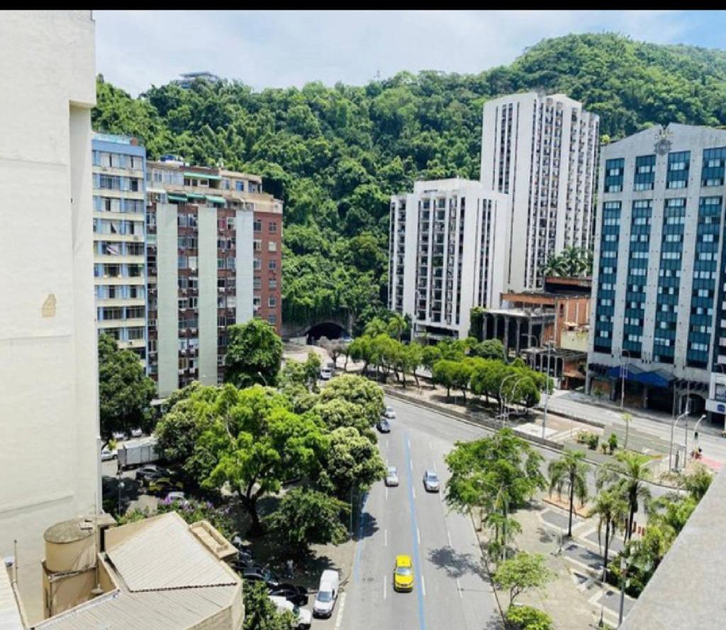 Copacabana Qt e sala 300mts da praia photo 3