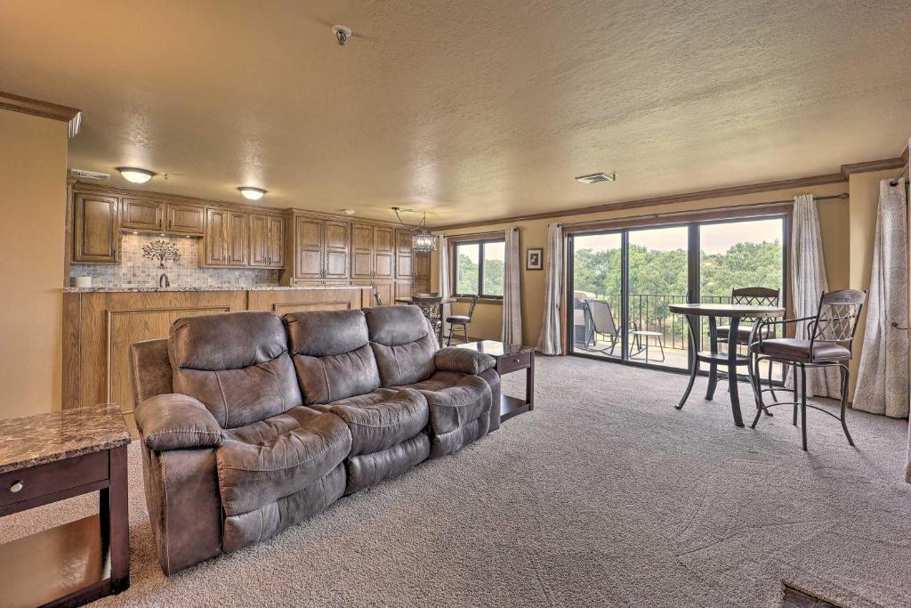 Cozy Afton Condo with Golf Course and Lake Views! photo 3