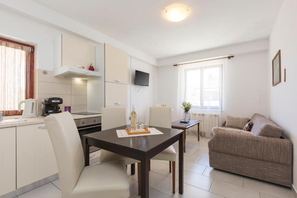 Apartmani Xenia & Desiderio photo 2