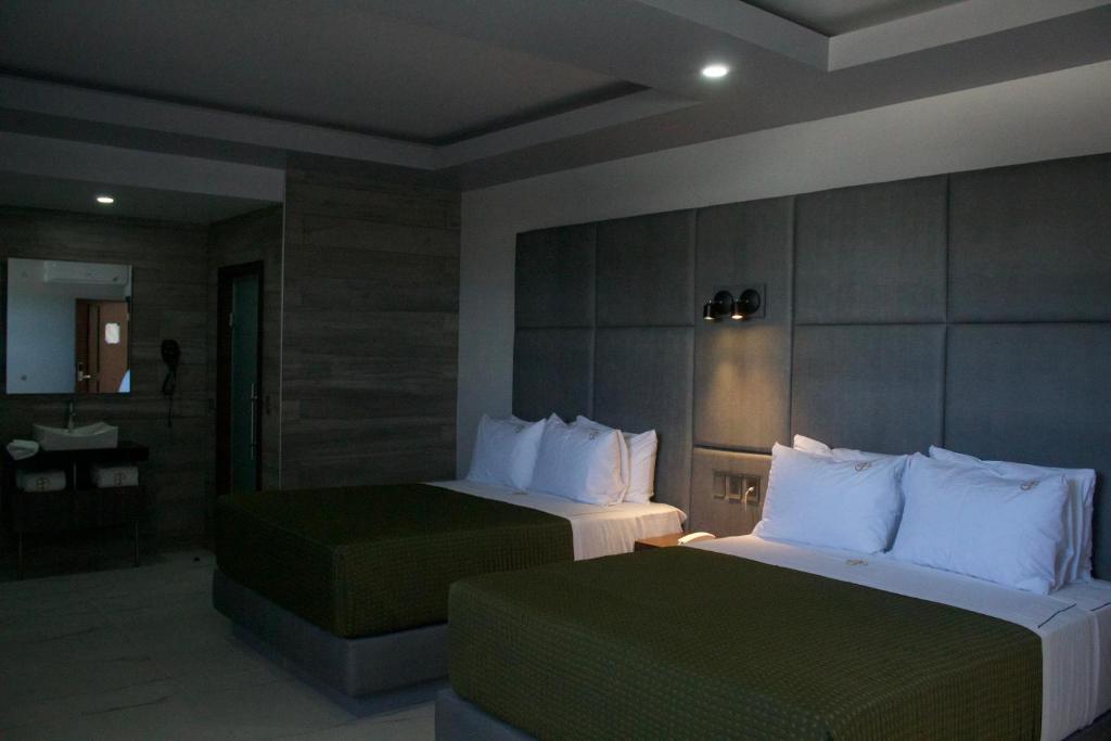 Hotel Grand One Plaza photo 3