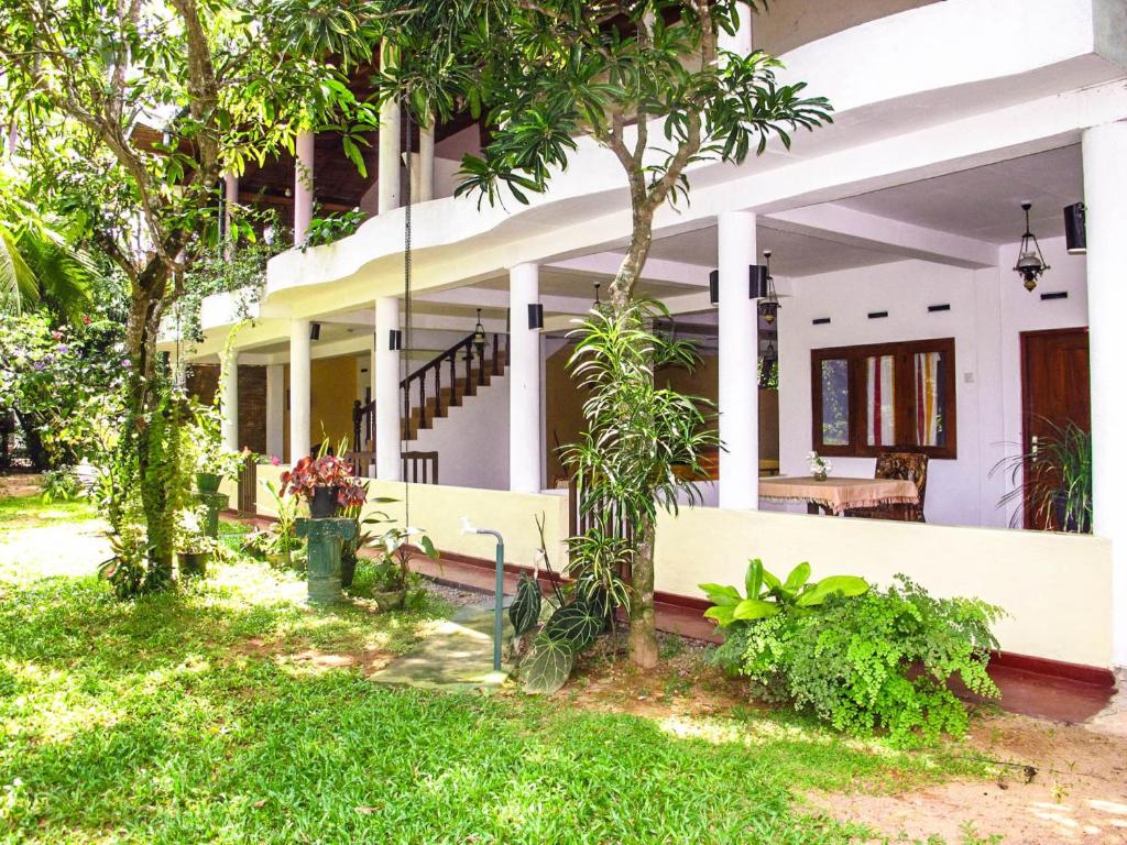 C-Lanka Guest House