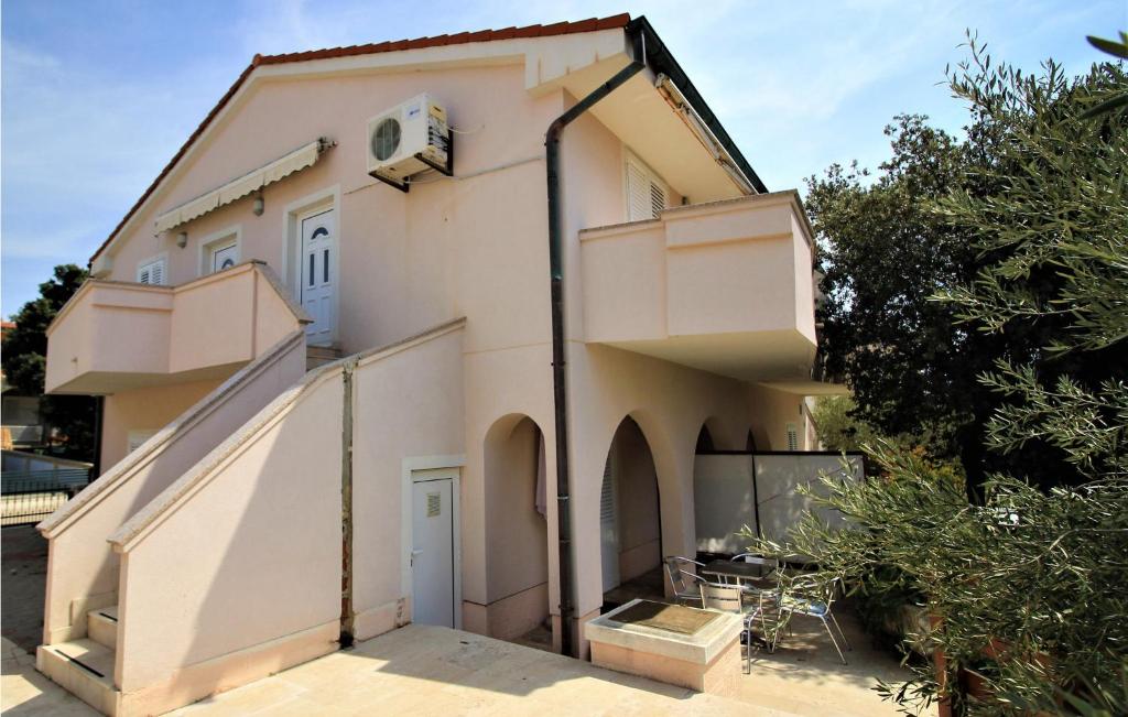 Stunning Apartment In Mandre With 1 Bedrooms And Wifi photo 2