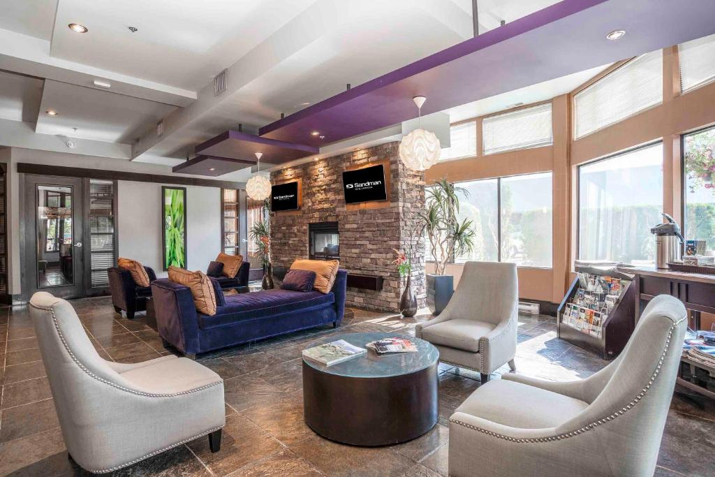 Sandman Hotel Penticton photo 2